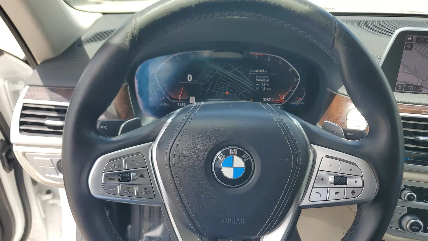2022 BMW 7 Series 740i