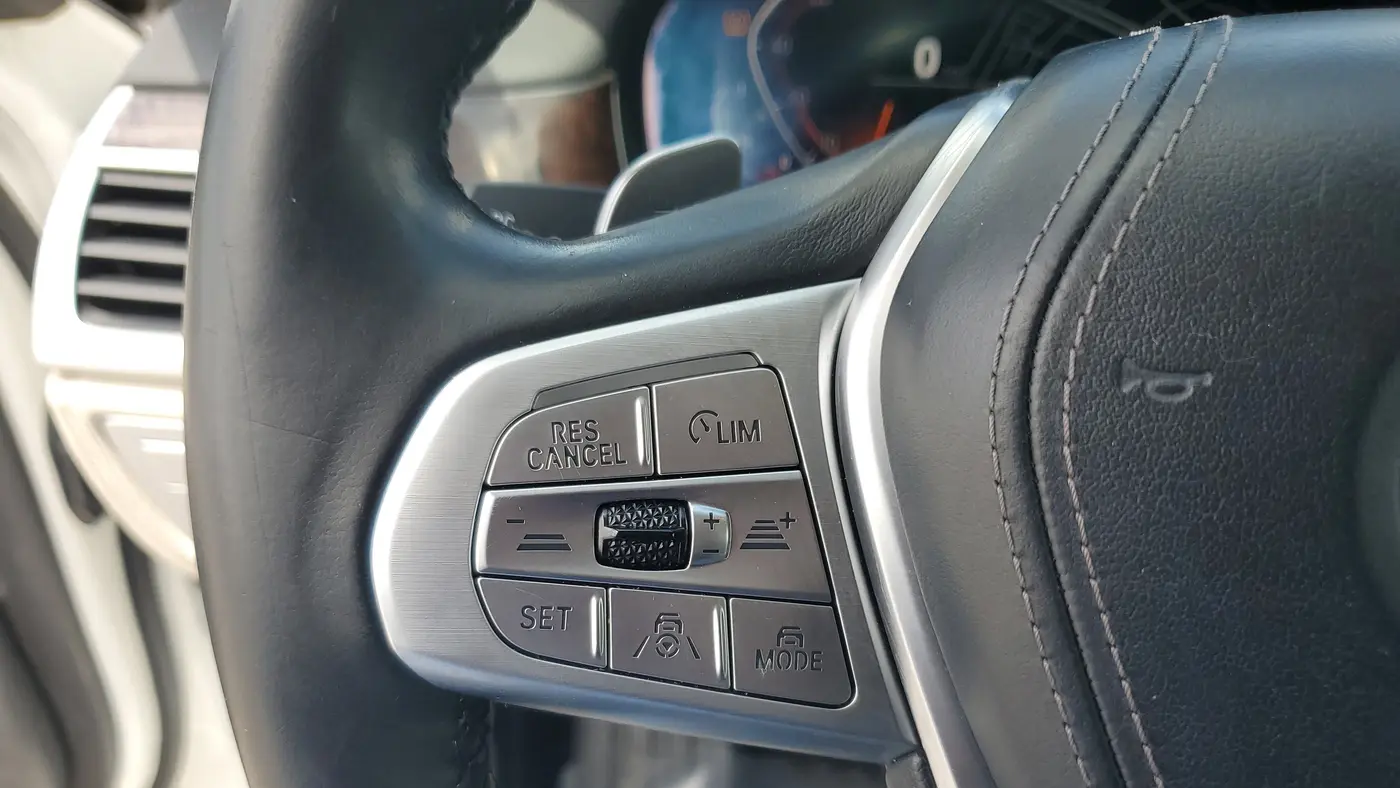 2022 BMW 7 Series 740i