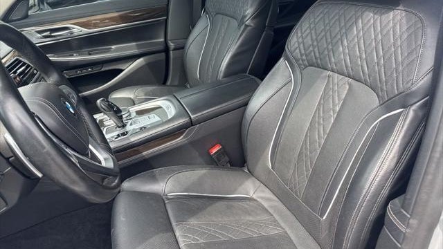 2020 BMW 7 Series 740i