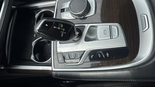 2020 BMW 7 Series 740i