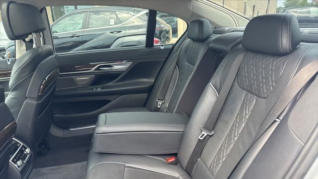 2020 BMW 7 Series 740i