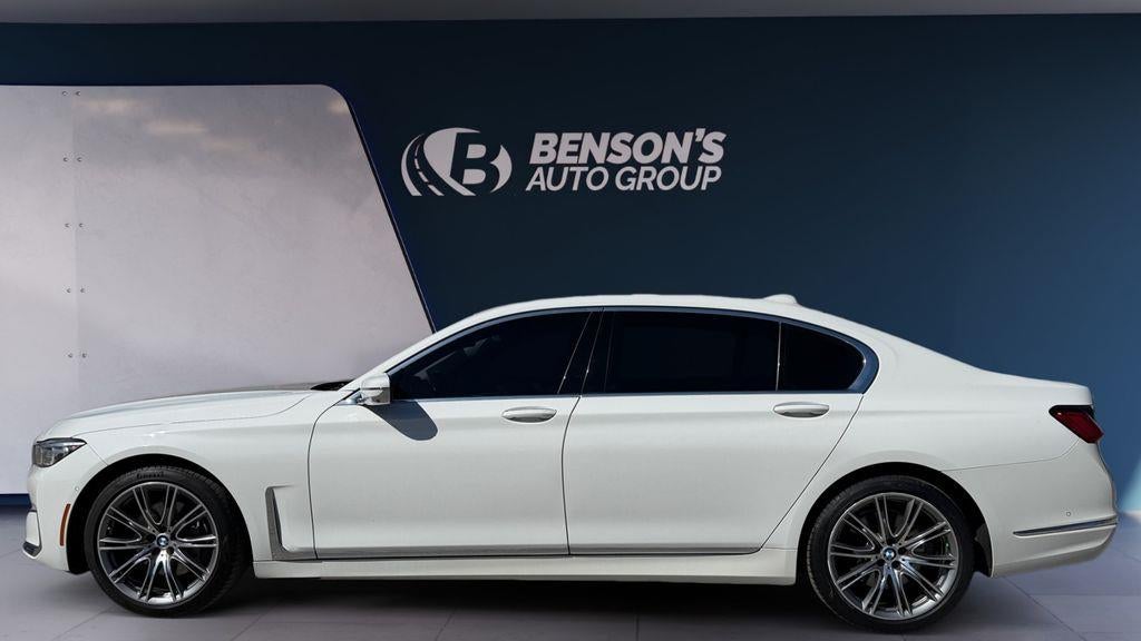 2022 BMW 7 Series 740i