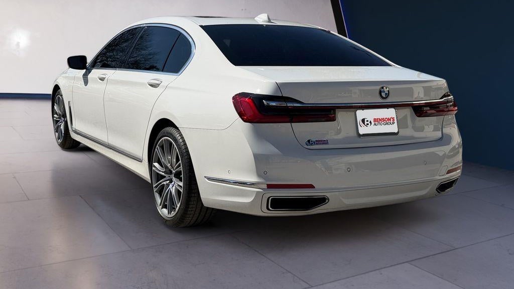 2022 BMW 7 Series 740i