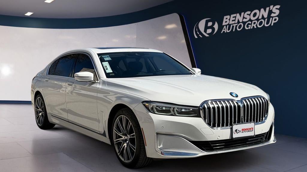 2022 BMW 7 Series 740i
