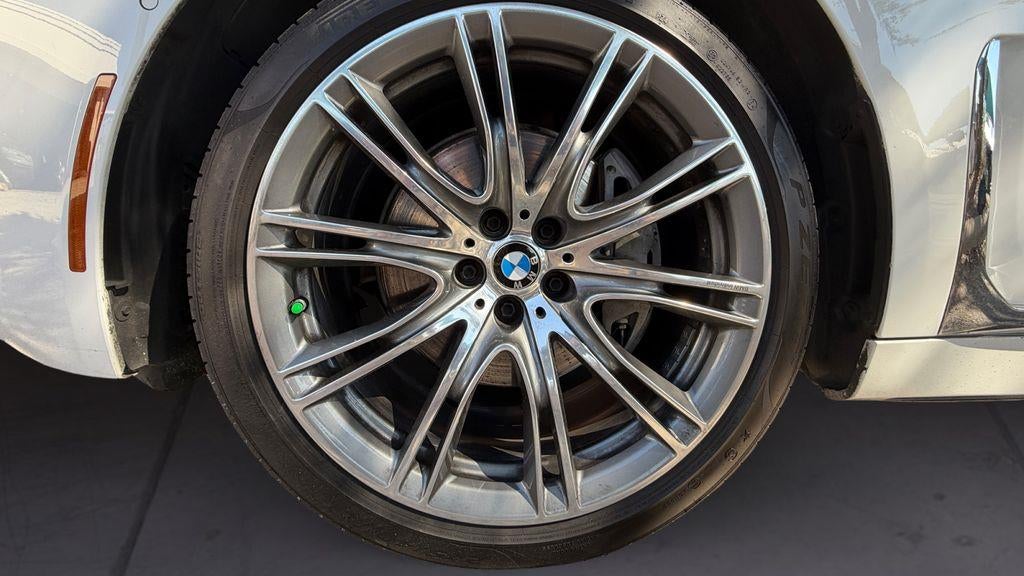 2022 BMW 7 Series 740i