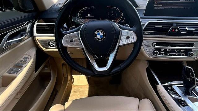 2020 BMW 7 Series 740i