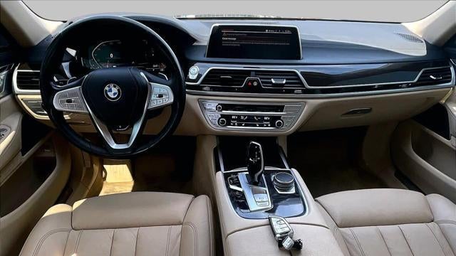2020 BMW 7 Series 740i