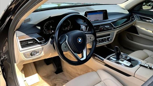 2020 BMW 7 Series 740i