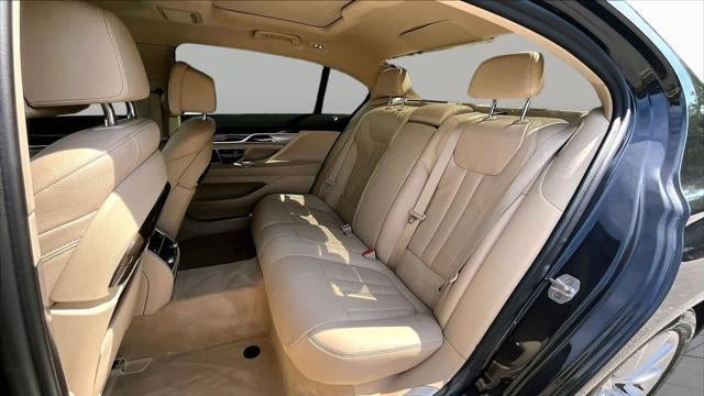 2020 BMW 7 Series 740i