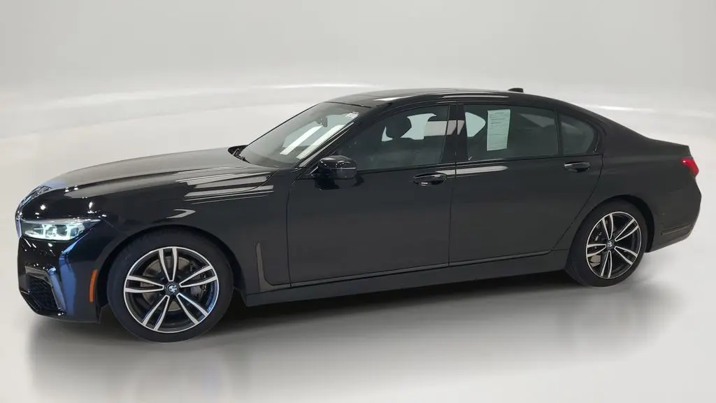 2022 BMW 7 Series 740i xDrive
