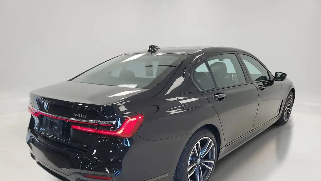 2022 BMW 7 Series 740i xDrive