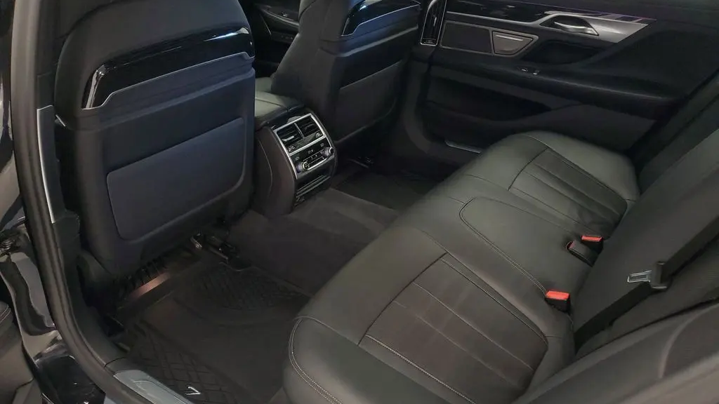2022 BMW 7 Series 740i xDrive
