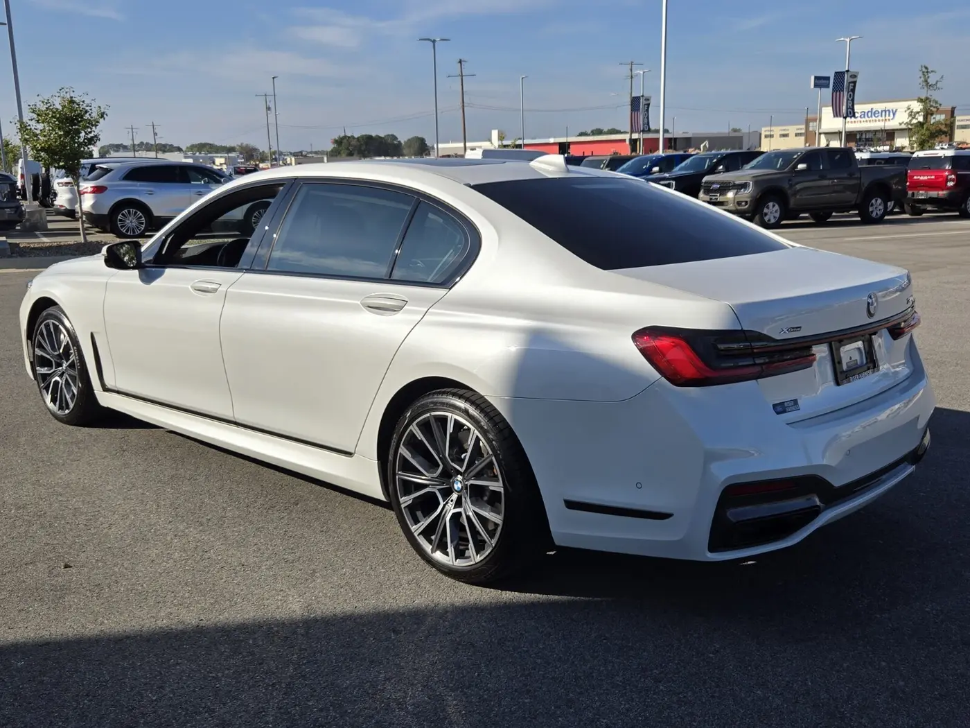 2022 BMW 740li - $37,850