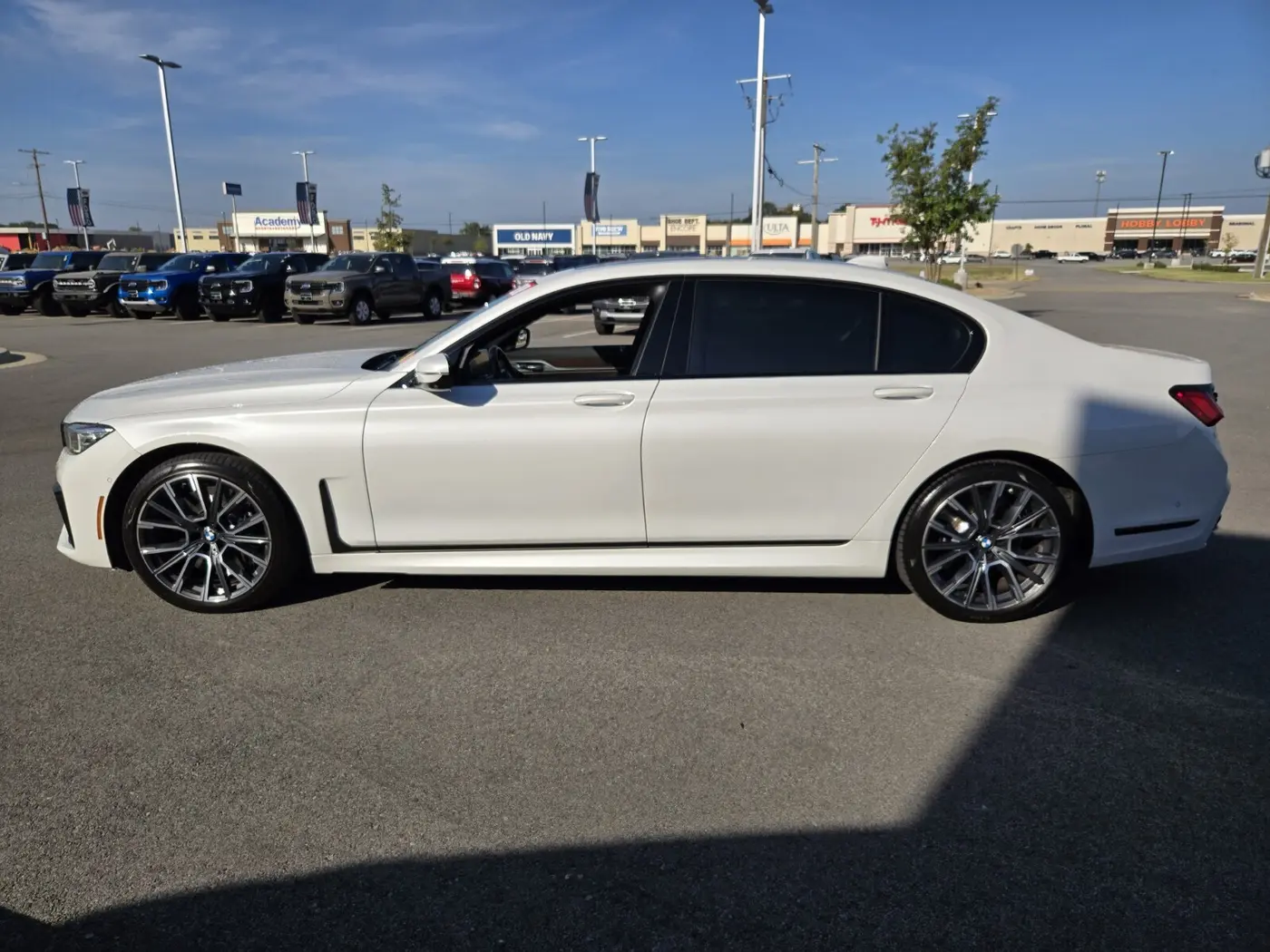 2022 BMW 740li - $37,850