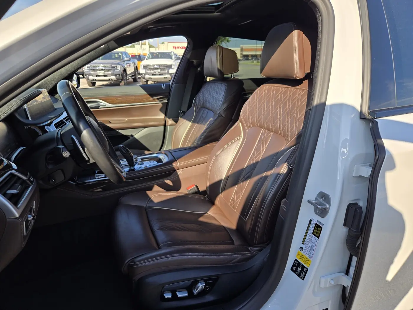2022 BMW 740li - $37,850