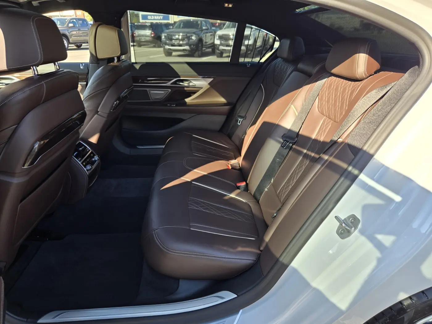 2022 BMW 740li - $37,850