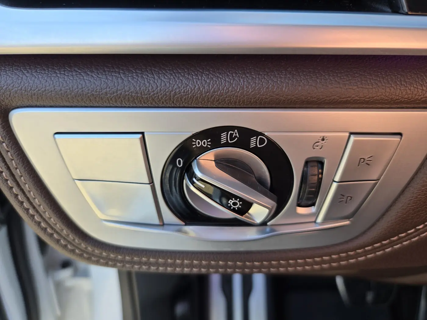 2022 BMW 740li - $37,850