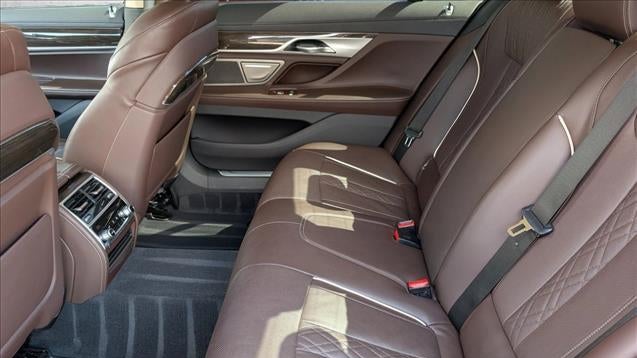 2022 BMW 7 Series 750i xDrive
