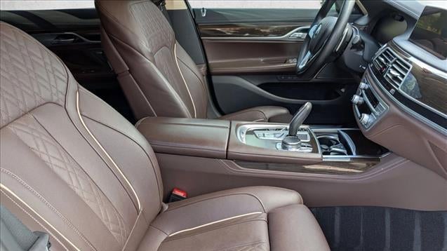 2022 BMW 7 Series 750i xDrive