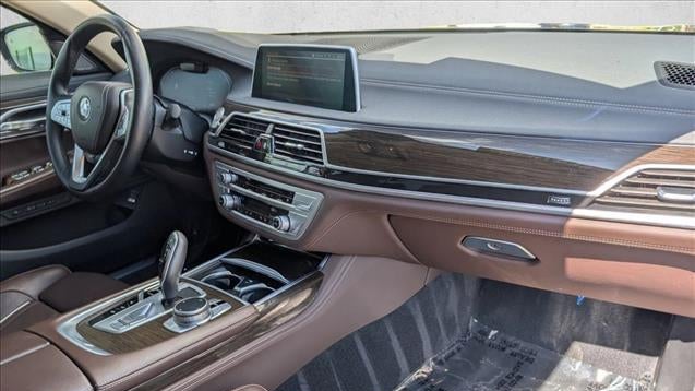 2022 BMW 7 Series 750i xDrive