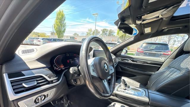 2022 BMW 7 Series 750i xDrive