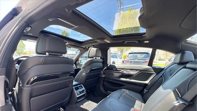 2022 BMW 7 Series 750i xDrive