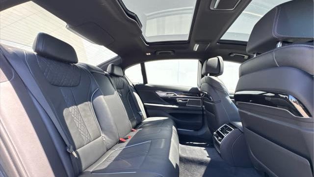 2022 BMW 7 Series 750i xDrive
