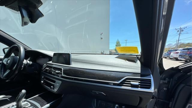2022 BMW 7 Series 750i xDrive