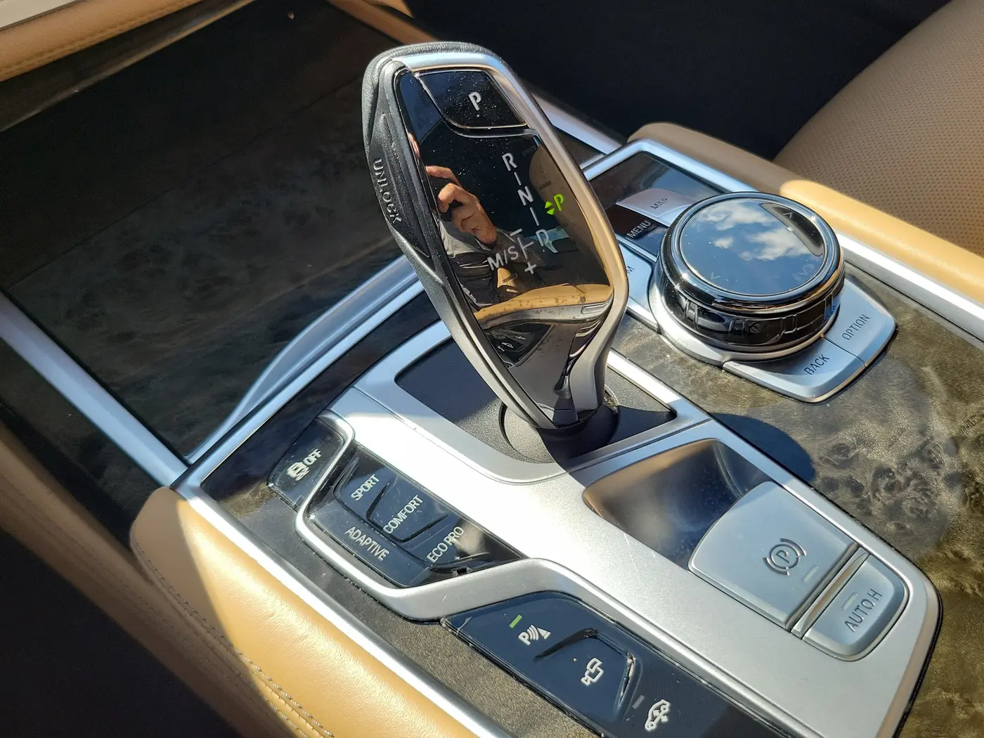 2021 BMW 750i - $40,680