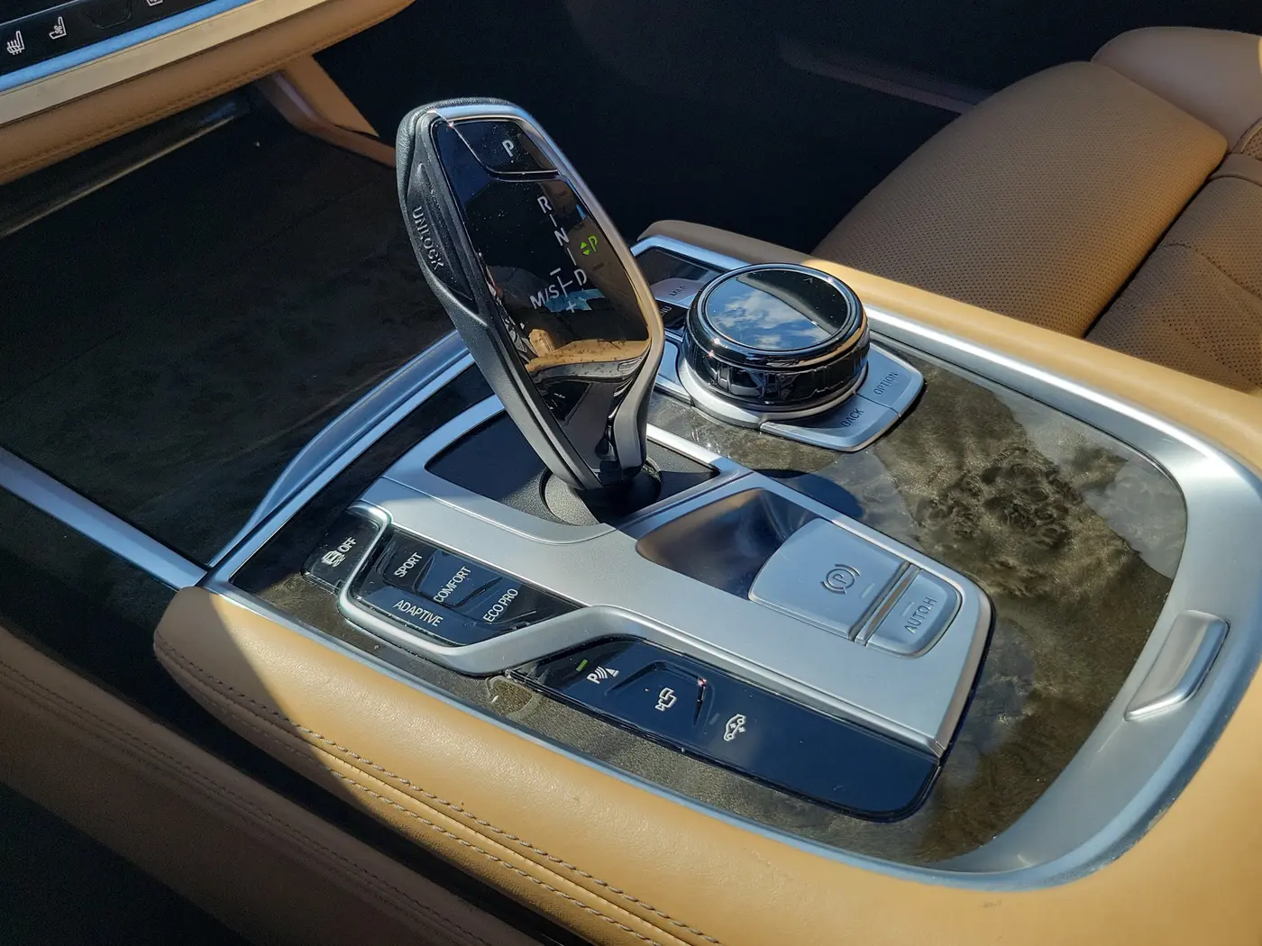2021 BMW 750i - $40,680