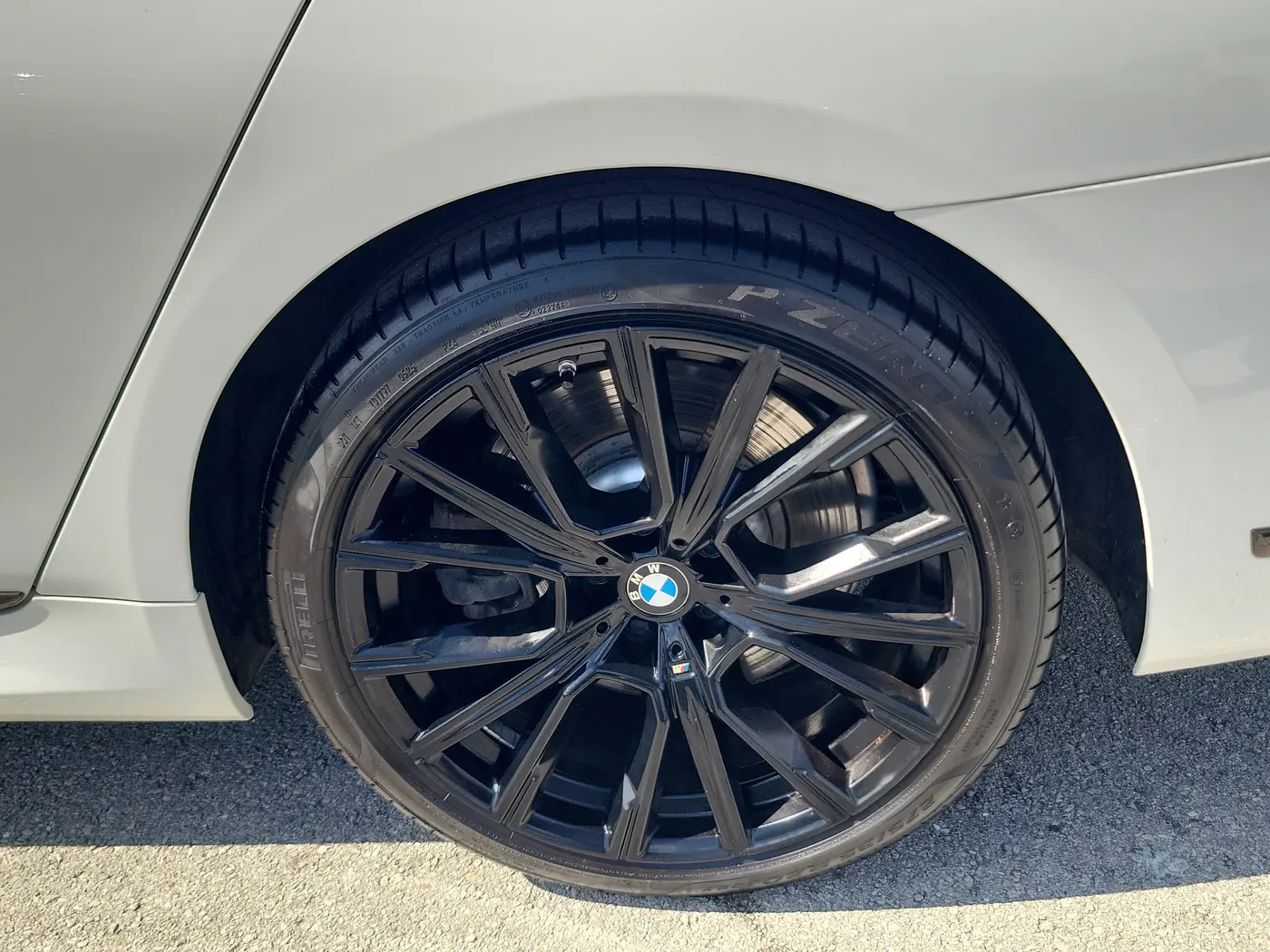 2021 BMW 750i - $40,680