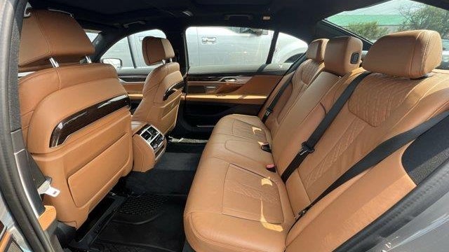 2022 BMW 7 Series 750i xDrive