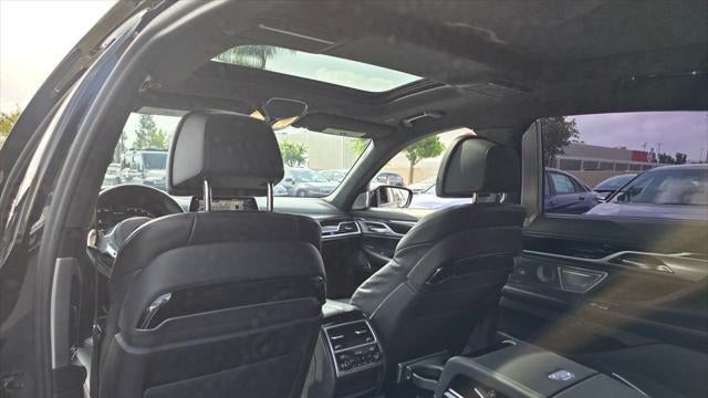 2021 BMW 7 Series M760i xDrive