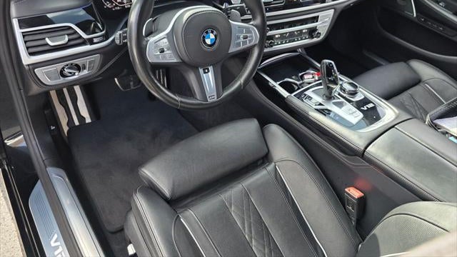 2021 BMW 7 Series M760i xDrive