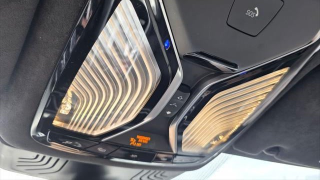2021 BMW 7 Series M760i xDrive