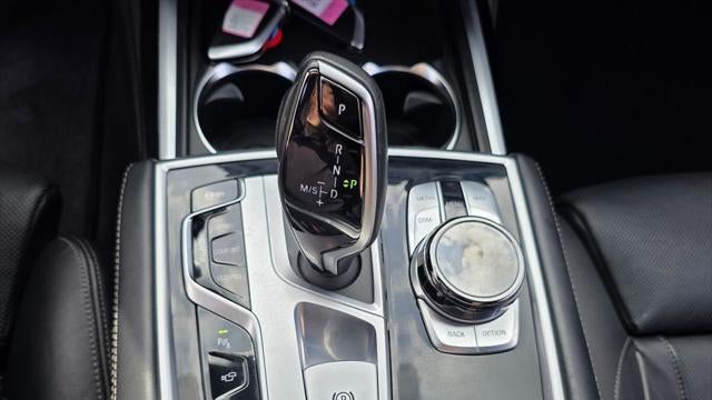 2021 BMW 7 Series M760i xDrive