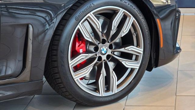2021 BMW 7 Series M760i xDrive