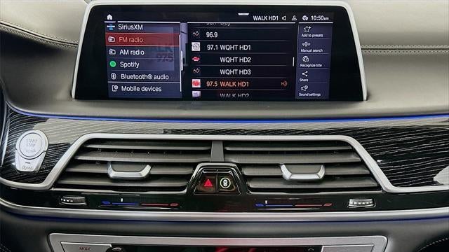 2022 BMW 7 Series M760i xDrive