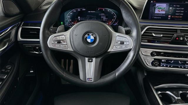 2022 BMW 7 Series M760i xDrive