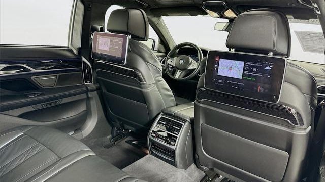 2022 BMW 7 Series M760i xDrive