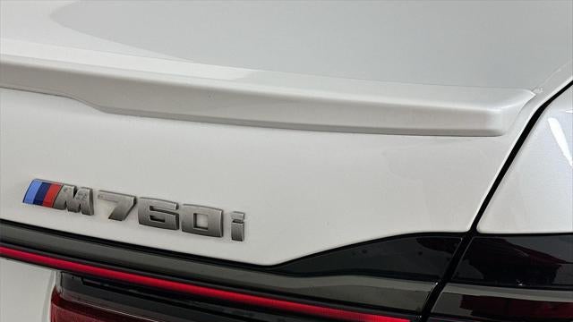 2022 BMW 7 Series M760i xDrive