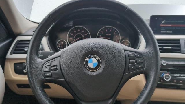 2018 BMW 3 Series 320i xDrive