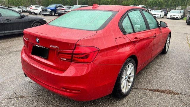 2018 BMW 3 Series 320i xDrive