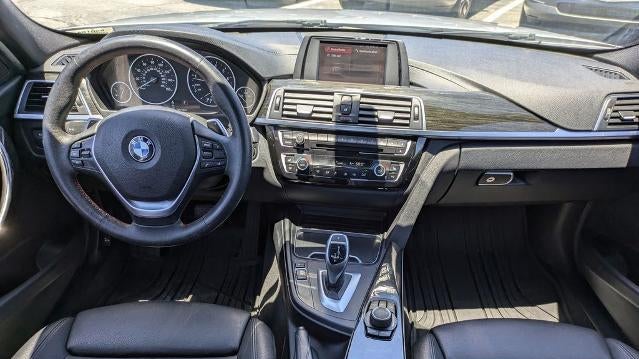 2018 BMW 3 Series 330i