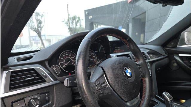 2018 BMW 3 Series 330i