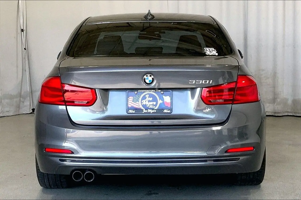 2018 BMW 330i - $17,636