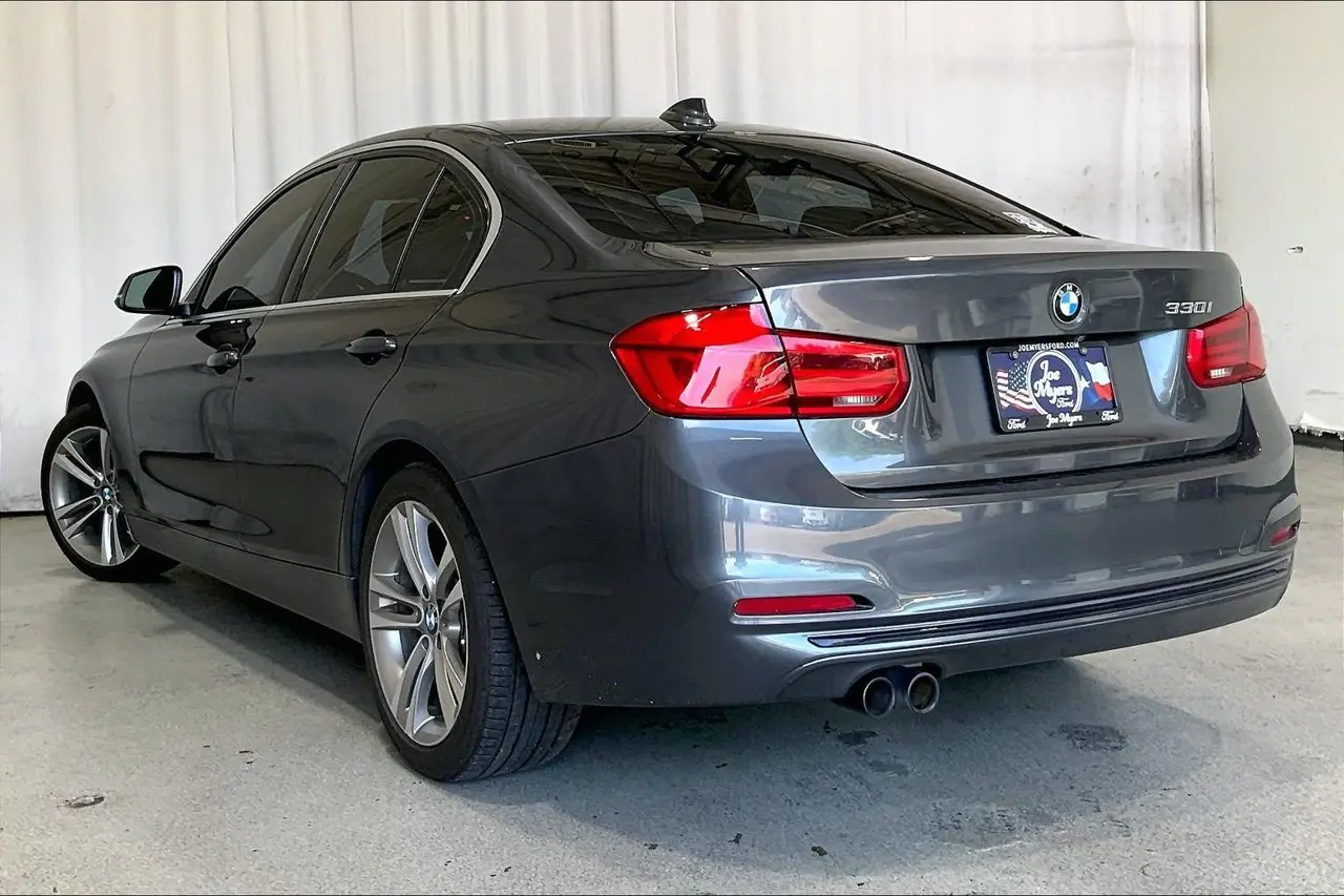 2018 BMW 330i - $17,636
