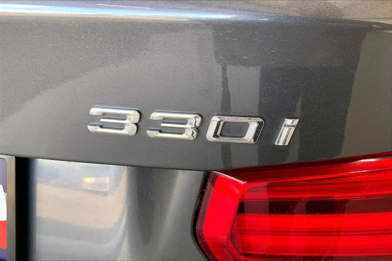 2018 BMW 330i - $17,636