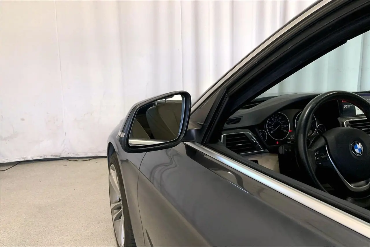 2018 BMW 330i - $17,636