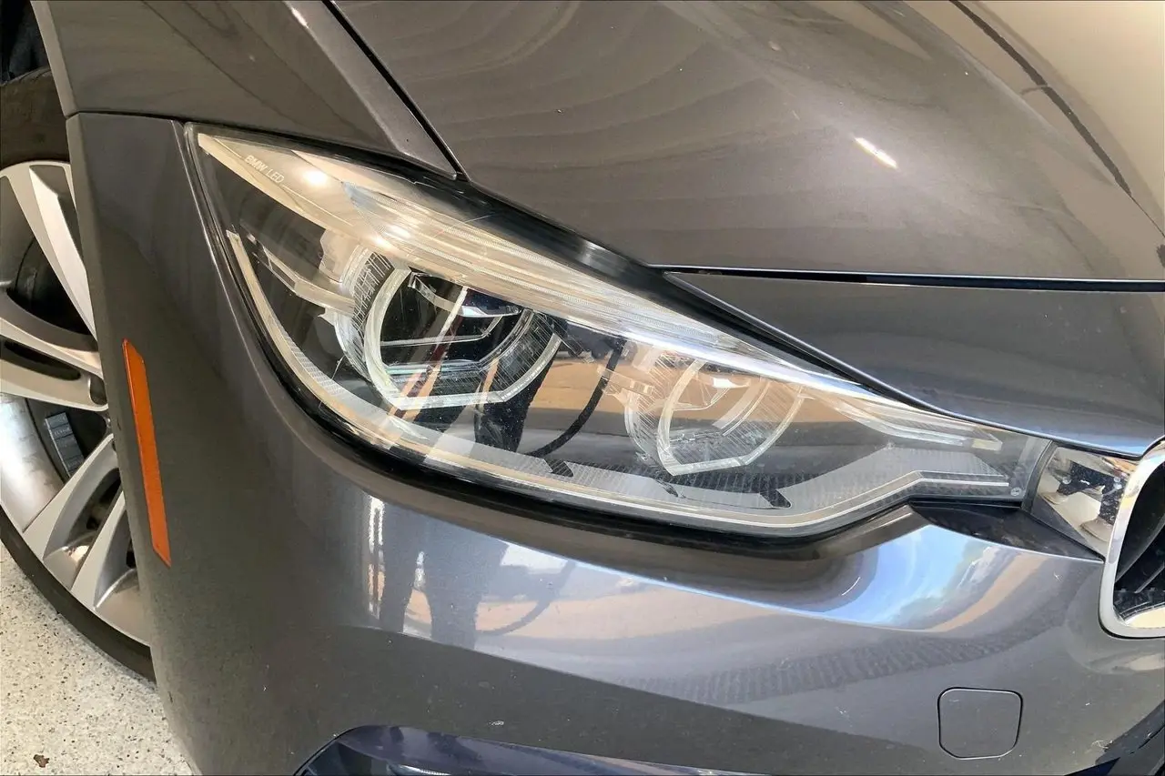 2018 BMW 330i - $17,636